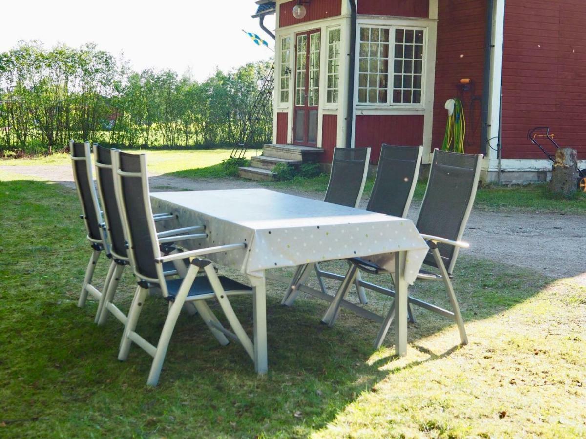 Orsastuguthyrning-Kyrkbyn Villa Exterior foto